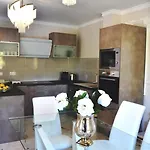 Domus Vesta Μαρμπέλλα
