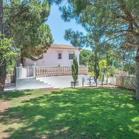 Villa Domus Vesta *