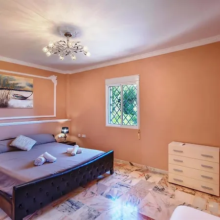 Domus Vesta Villa *