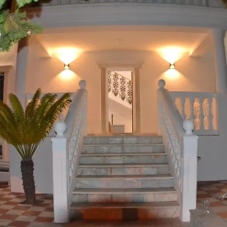 Villa Domus Vesta